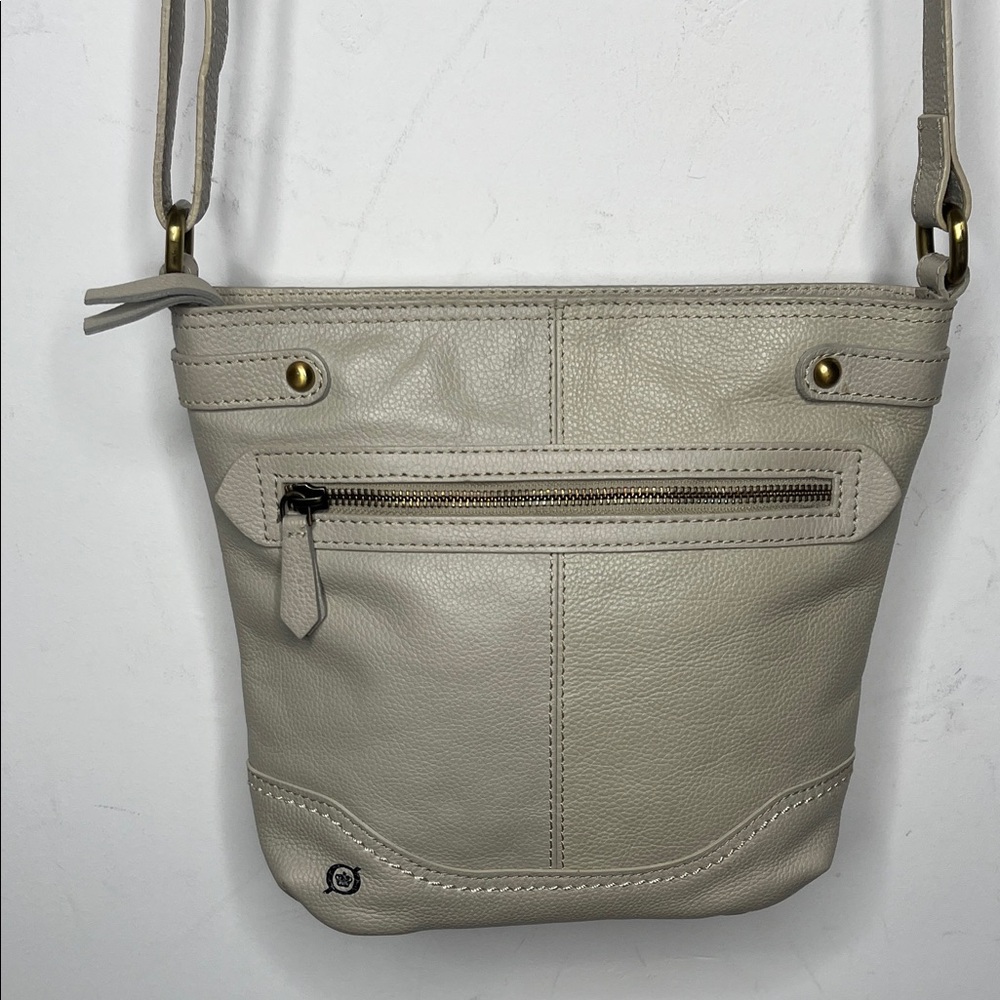 Born Taupe Leather Crossbody Bag EUC front & Back pockets